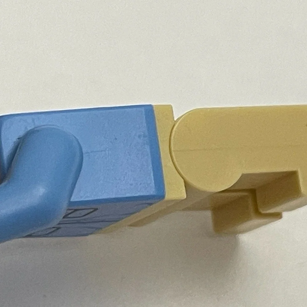 Lego Minifigure Minifig with‎ Weapon Replacement Part Piece